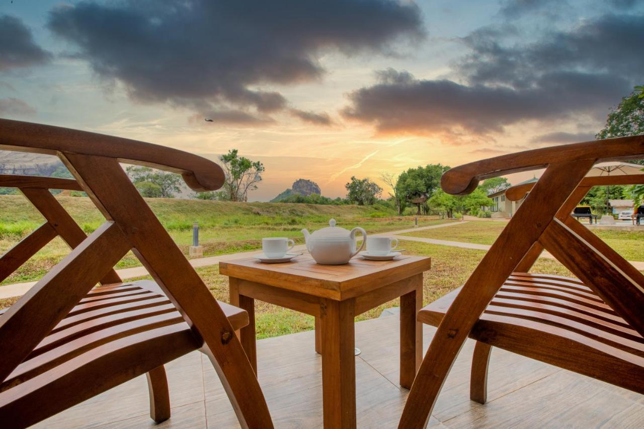 Sigiriya King'S Resort エクステリア 写真